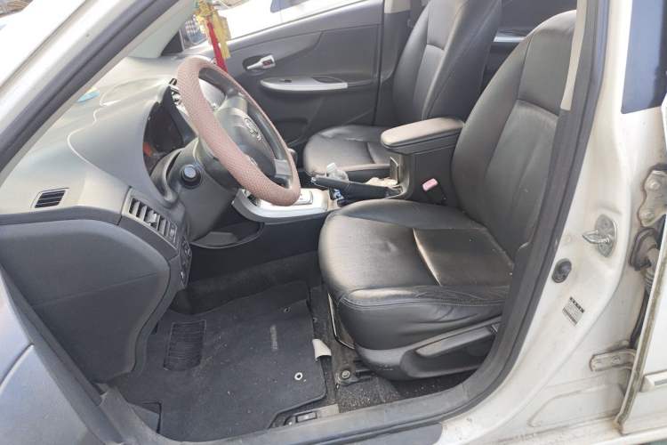 Used Toyota Corolla 2013 Special Edition 1.8L CVT ZhiKu GL-i Left Front Seat