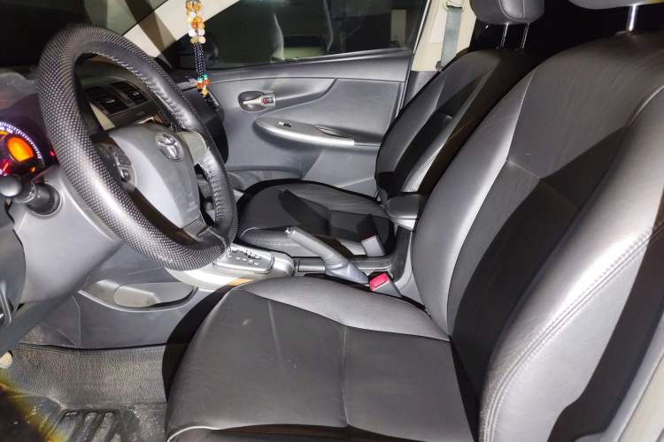 Used Toyota Corolla 2013 Special Edition 1.8L CVT ZhiKu GL-i Left Front Seat