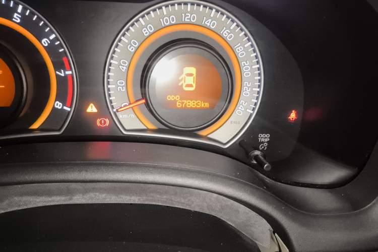 Used Toyota Corolla 2013 Special Edition 1.8L CVT ZhiKu GL-i Odometer Close Up