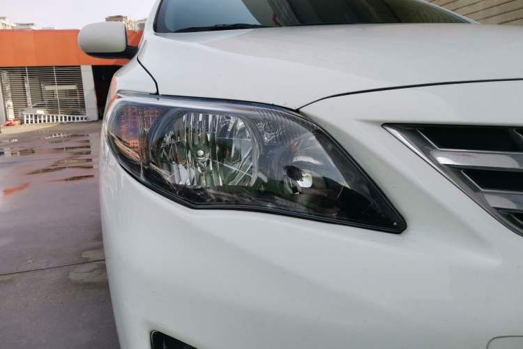 Used Toyota Corolla 2013 Special Edition 1.6L Automatic GL Cool Model Right Front Headlight