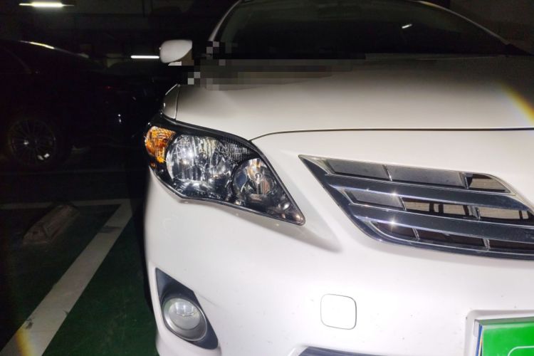 Used Toyota Corolla 2013 Special Edition 1.8L CVT ZhiKu GL-i Right Front Headlight