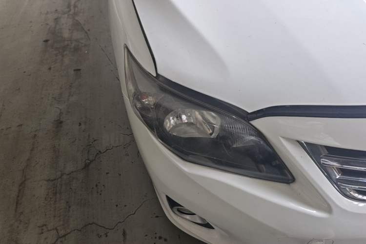 Used Toyota Corolla 2013 Special Edition 1.6L Manual – Cool GL Model Right Front Headlight