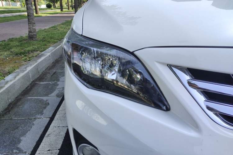 Used Toyota Corolla 2013 Special Edition 1.6L Automatic GL Cool Model Right Front Headlight