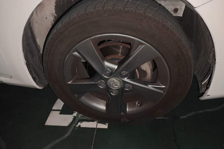 Used Toyota Corolla 2013 Special Edition 1.8L CVT ZhiKu GL-i Right Front Wheel Hub