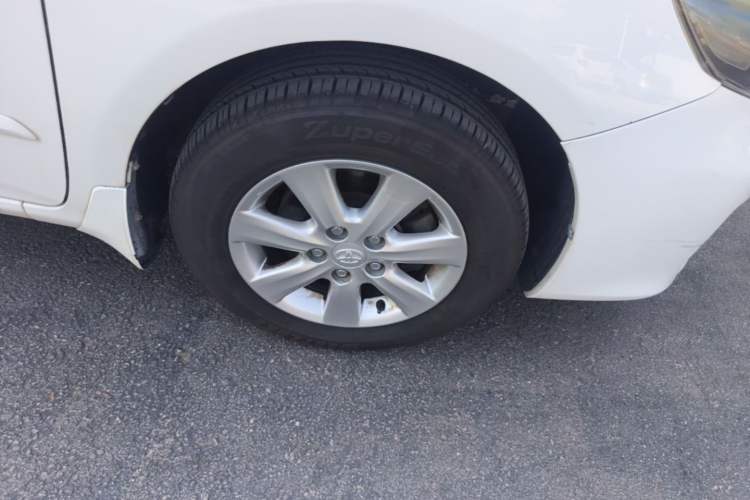 Used Toyota Corolla 2013 Special Edition 1.6L Automatic Cool GL Model Right Front Wheel Hub