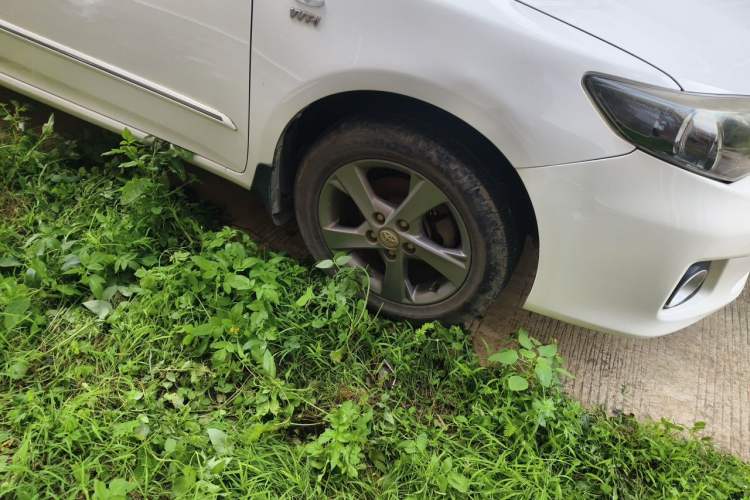 Used Toyota Corolla 2013 Special Edition 1.8L CVT ZhiKu GL-i Right Front Wheel Hub