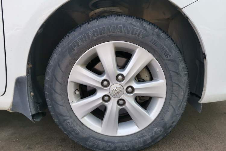 Used Toyota Corolla 2013 Special Edition 1.6L Automatic GL Cool Model Right Front Wheel Hub