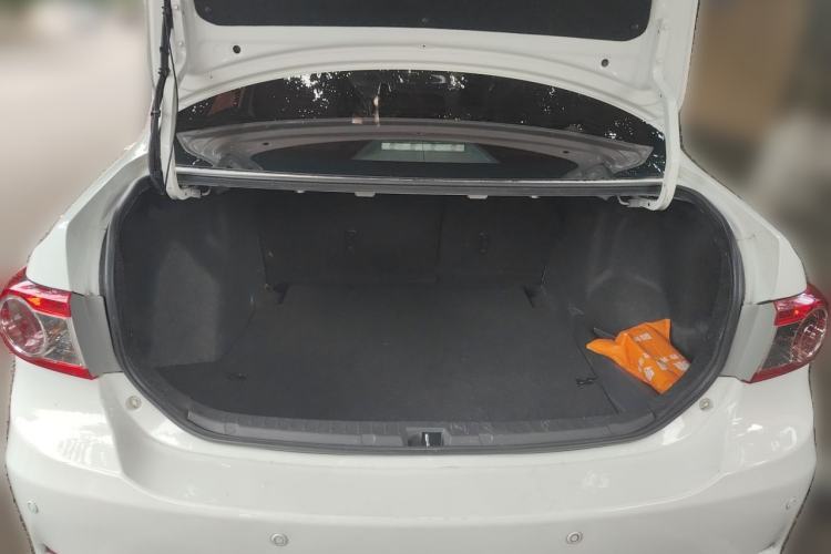 Used Toyota Corolla 2013 Special Edition 1.6L Automatic GL Cool Model Trunk