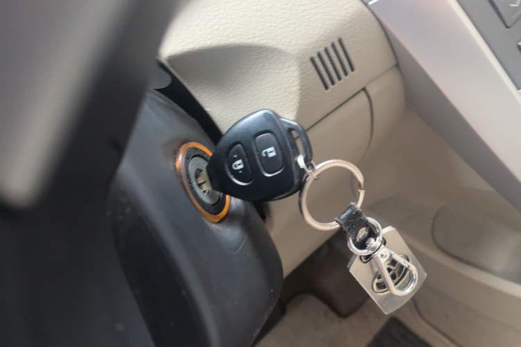 Used Toyota Corolla 2013 Special Edition 1.8L CVT ZhiKu GL-i Vehicle Key
