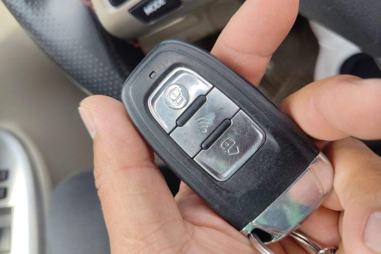 Used Toyota Corolla 2013 Special Edition 1.6L Manual – Cool GL Model Vehicle Key
