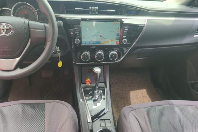 Used Toyota Corolla 2014 1.6L CVT GL Audio And AC Panel