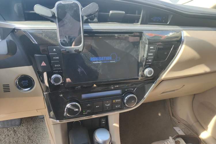 Used Toyota Corolla 2014 1.8L CVT GLX-i Audio And AC Panel