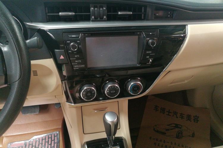 Used Toyota Corolla 2014 1.6L CVT GL Audio And AC Panel