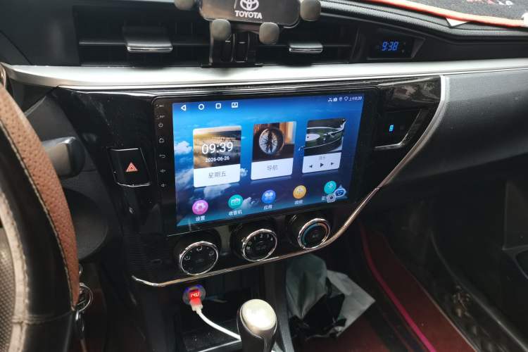 Used Toyota Corolla 2014 1.6L CVT GL-i Audio And AC Panel