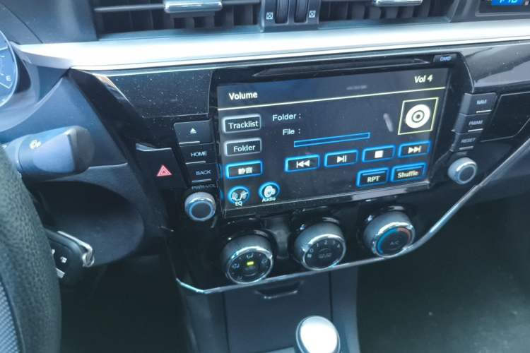 Used Toyota Corolla 2014 1.6L CVT GL Audio And AC Panel