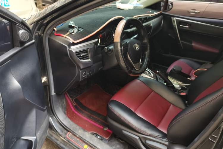 Used Toyota Corolla 2014 1.6L CVT GL-i Driver Seat