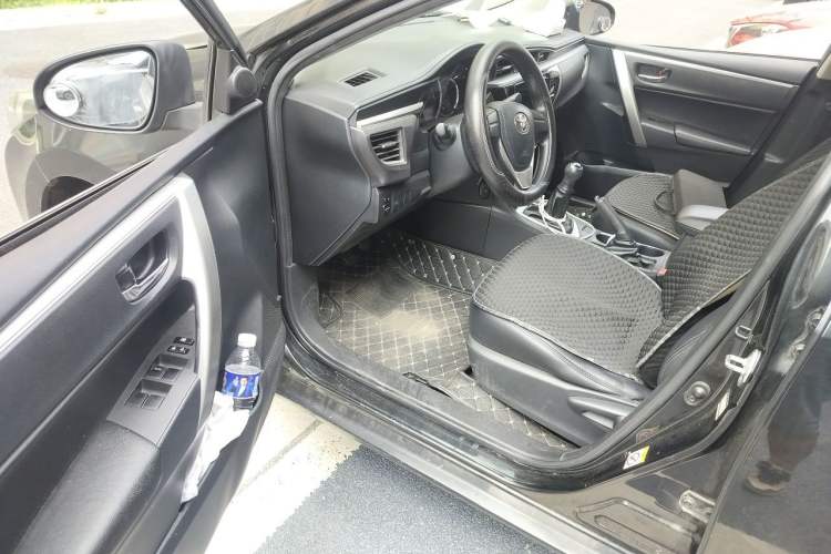 Used Toyota Corolla 2014 1.6L Manual GL Driver Seat