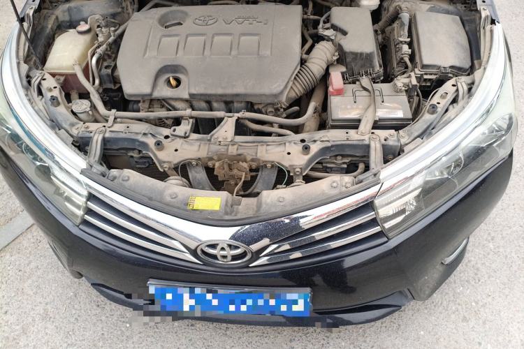 Used Toyota Corolla 2014 1.6L CVT GL Engine Bay