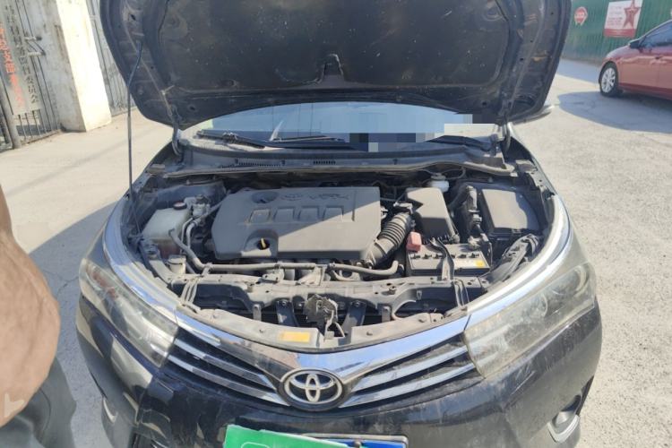 Used Toyota Corolla 2014 1.8L CVT GLX-i Engine Bay