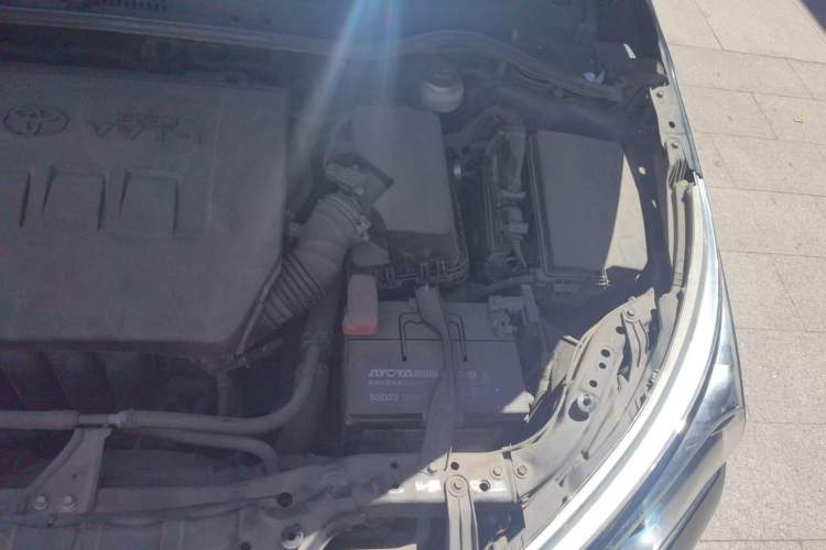 Used Toyota Corolla 2014 1.6L CVT GL Engine Bay Left
