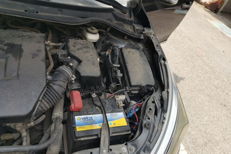 Used Toyota Corolla 2014 1.6L CVT GL-i Engine Bay Left