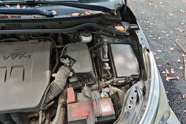 Used Toyota Corolla 2014 1.6L CVT GL Engine Bay Left