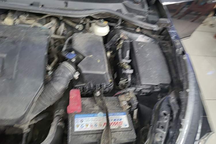 Used Toyota Corolla 2014 1.6L CVT GL-i Engine Bay Left