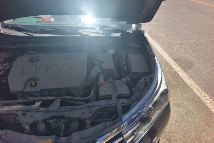Used Toyota Corolla 2014 1.6L CVT GL Engine Bay Left