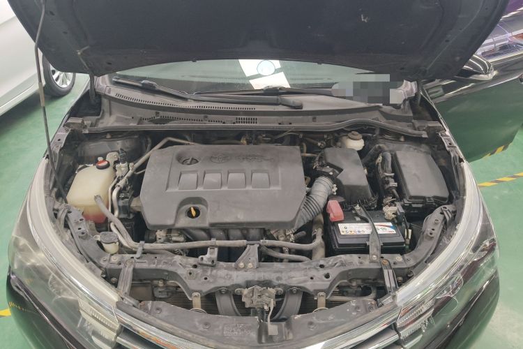 Used Toyota Corolla 2014 1.6L CVT GL Engine Bay