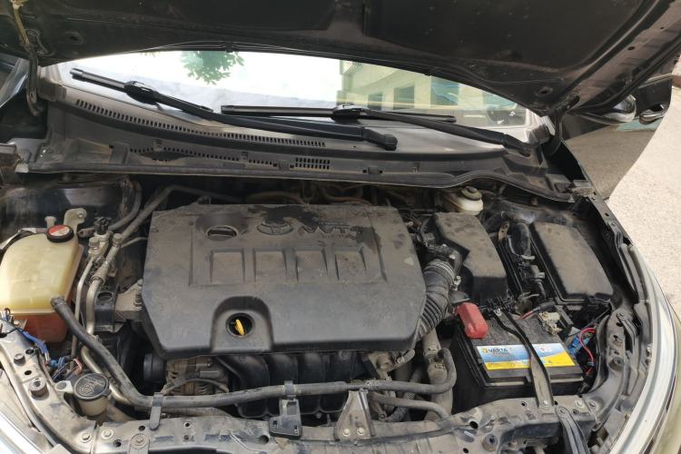 Used Toyota Corolla 2014 1.6L CVT GL-i Engine Bay