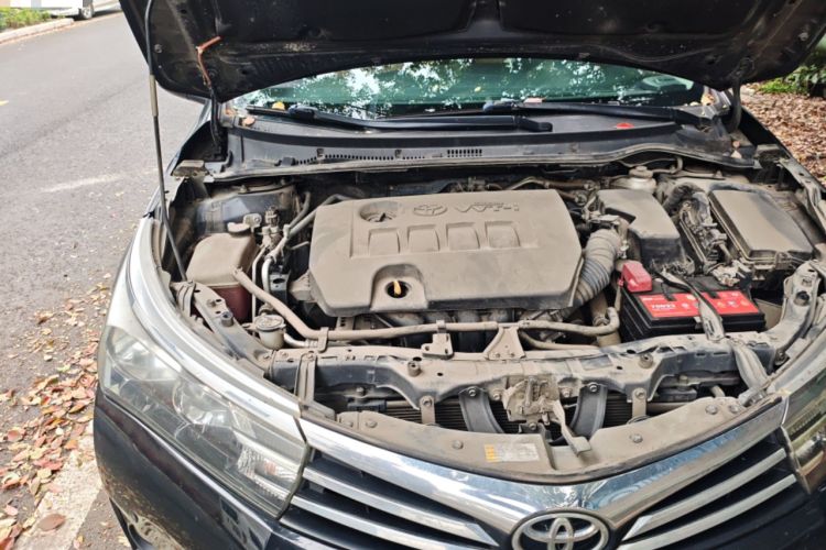 Used Toyota Corolla 2014 1.6L CVT GL-i Leather Edition Engine Bay Right