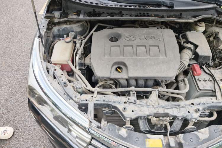 Used Toyota Corolla 2014 1.6L CVT GL Engine Bay Right