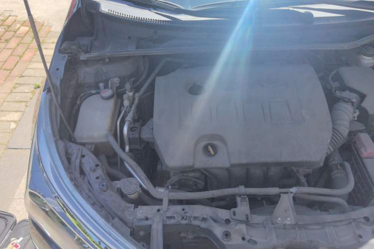 Used Toyota Corolla 2014 1.6L CVT GL Engine Bay Right
