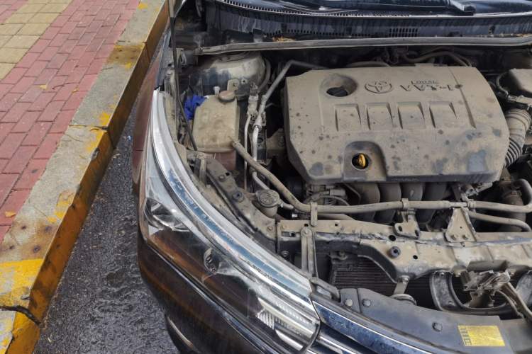 Used Toyota Corolla 2014 1.6L CVT GL-i Leather Edition Engine Bay Right