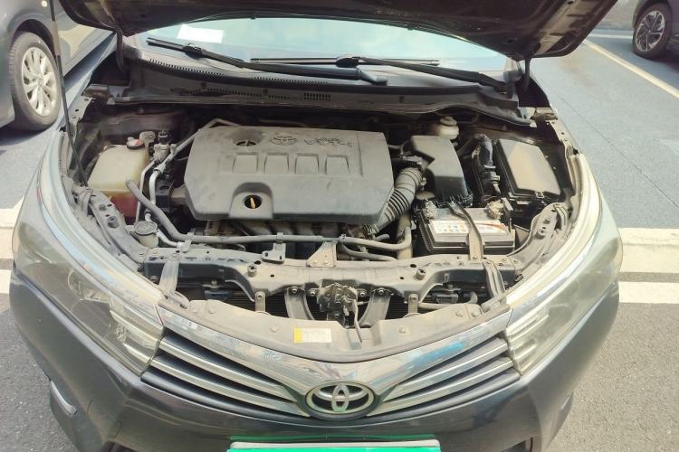 Used Toyota Corolla 2014 1.6L Manual GL Engine Bay