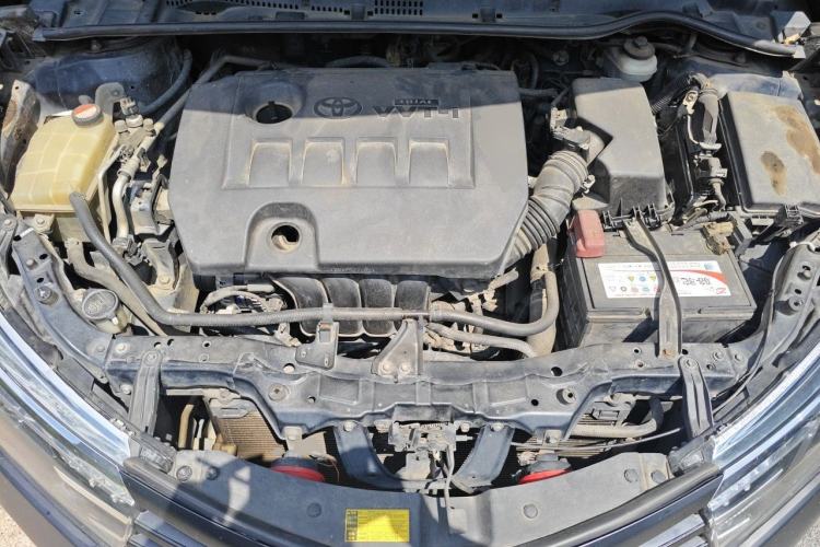 Used Toyota Corolla 2014 1.6L CVT GL-i Leather Edition Engine Bay