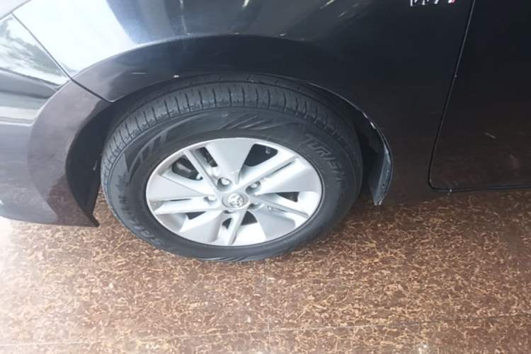 Used Toyota Corolla 2014 1.6L CVT GL Exterior 4