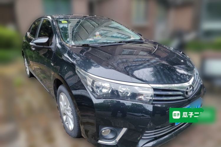 Used Toyota Corolla 2014 1.6L CVT GLX-i Front Right 45 Deg