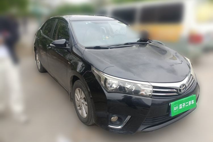 Used Toyota Corolla 2014 1.6L CVT GL Front Right 45 Deg