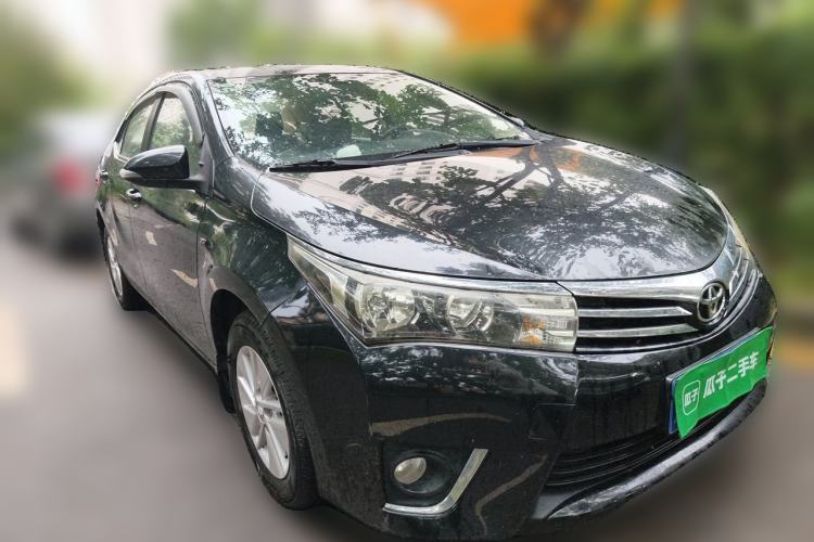 Used Toyota Corolla 2014 1.6L CVT GL Front Right 45 Deg