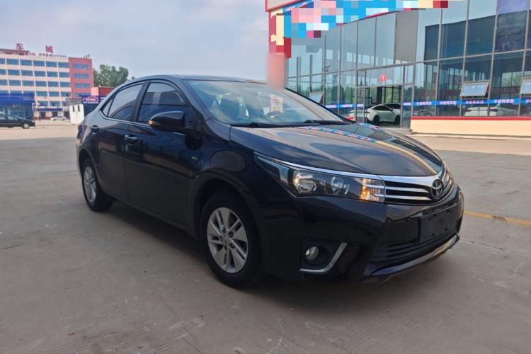 Used Toyota Corolla 2014 1.6L CVT GL Front Right 45 Deg