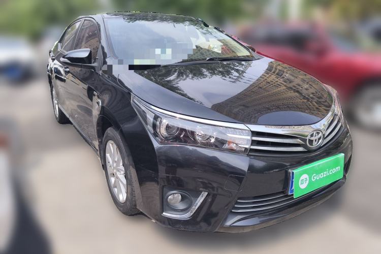 Used Toyota Corolla 2014 1.8L CVT GLX-i Front Right 45 Deg