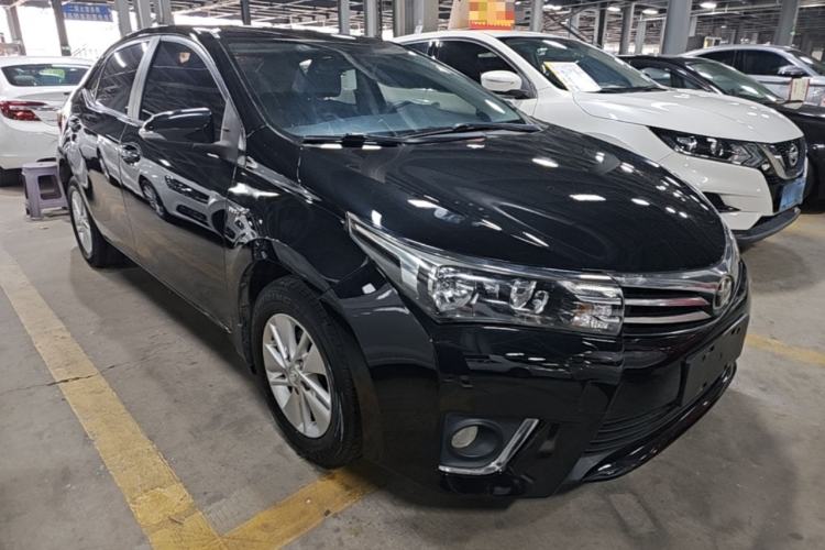 Used Toyota Corolla 2014 1.6L CVT GL Front Right 45 Deg