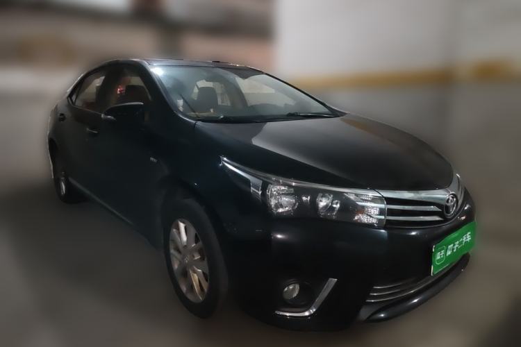 Used Toyota Corolla 2014 1.6L CVT GL-i Leather Edition Front Right 45 Deg