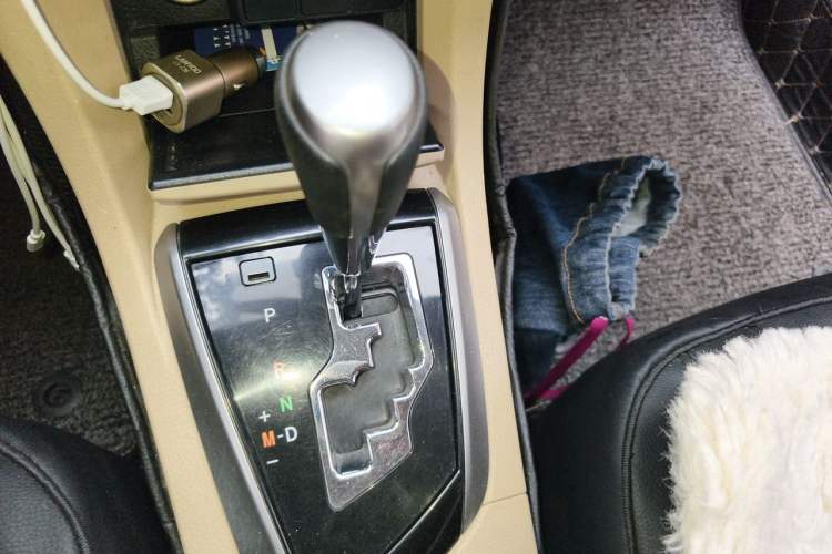Used Toyota Corolla 2014 1.6L CVT GL Gear Lever