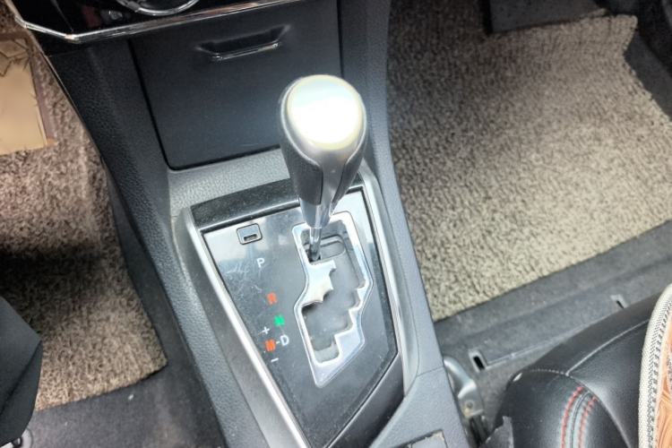 Used Toyota Corolla 2014 1.6L CVT GL Gear Lever