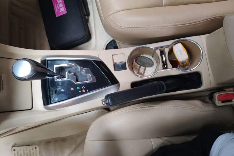 Used Toyota Corolla 2014 1.6L CVT GL Gear Lever