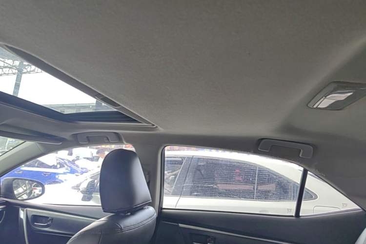 Used Toyota Corolla 2014 1.6L CVT GL-i Headliner