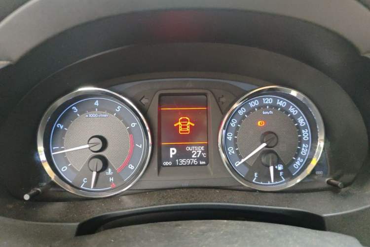 Used Toyota Corolla 2014 1.6L CVT GL-i Instrument Cluster