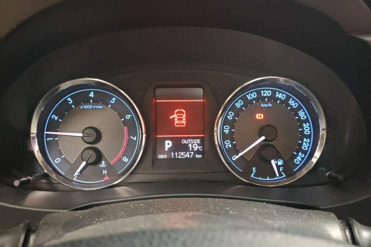 Used Toyota Corolla 2014 1.6L CVT GL-i Leather Edition Instrument Cluster